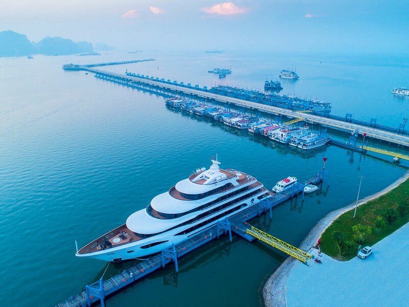 Halong Bay Yacht Port, the gathering place for a variety of luxury cruise ships in Halong Bay.